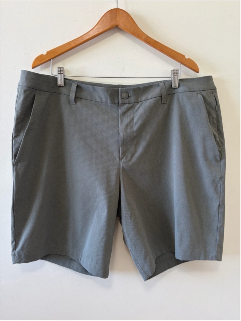 Lululemon ABC Classic-Fit Short 9" WovenAir Solar Grey Size 40 - Picture 8 of 14